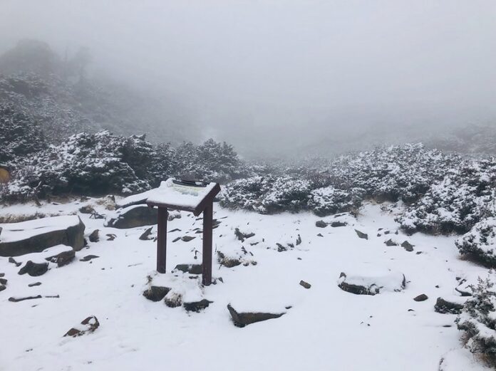 Caen las primeras nieves en Shei-Pa